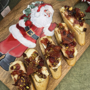 Recipe: Cranberry & Prosciutto Crostini